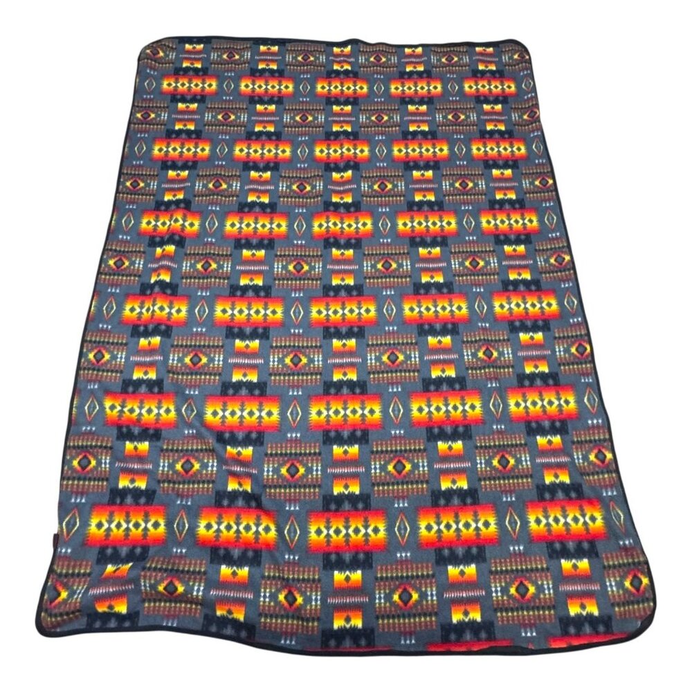 Southwestern Aztec Fleece Blanket 100% Polyester Warm & Lightweight Geometric